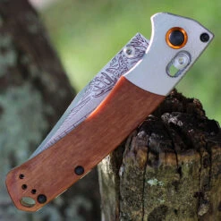 Benchmade 15085 Limited Edition Artist Series - Whitetail Deer ( 15085-2202 ) -Knife Sale Store 15085 2202.3 70236.1662490915