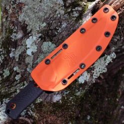 Benchmade Raghorn - CF (4.64" CPM-CruWear) 15600OR 9 Benchmade Raghorn - CF (4.64" CPM-CruWear) 15600OR -Knife Sale Store 15600OR.3 86313.1663687247