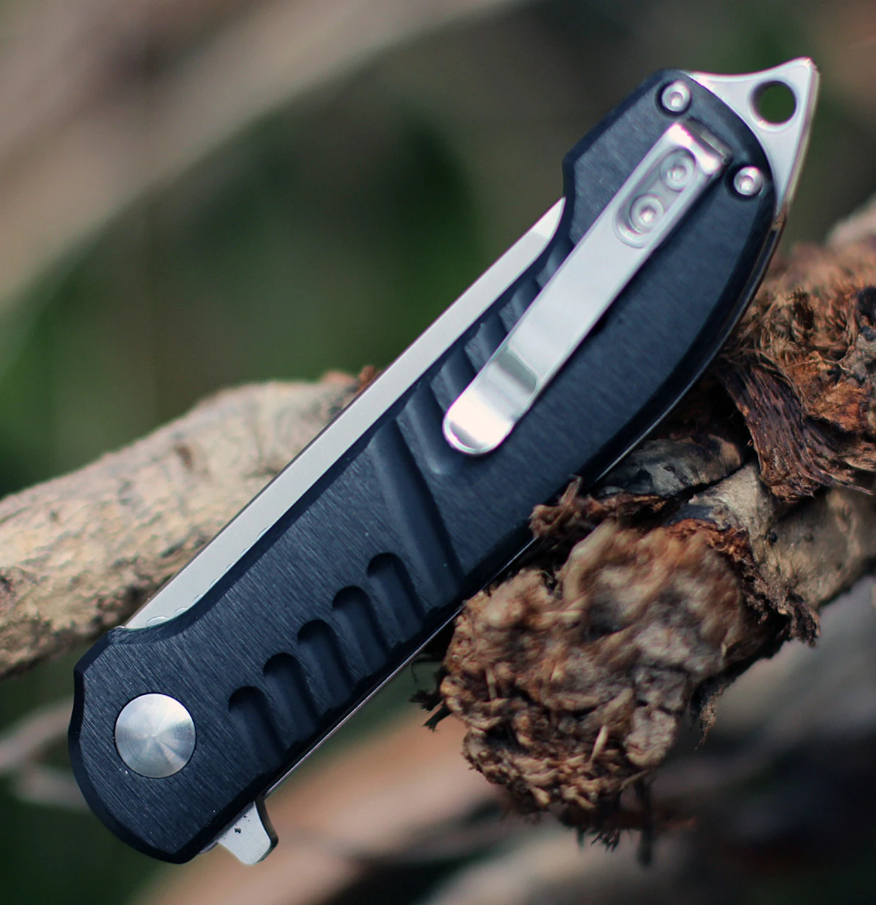 CRKT 4031 Razel GT Assisted Opening, 3.02" 8Cr13MoV Satin Plain Blade, Aluminum Handle 5 CRKT 4031 Razel GT Assisted Opening, 3.02" 8Cr13MoV Satin Plain Blade, Aluminum Handle - Image 3